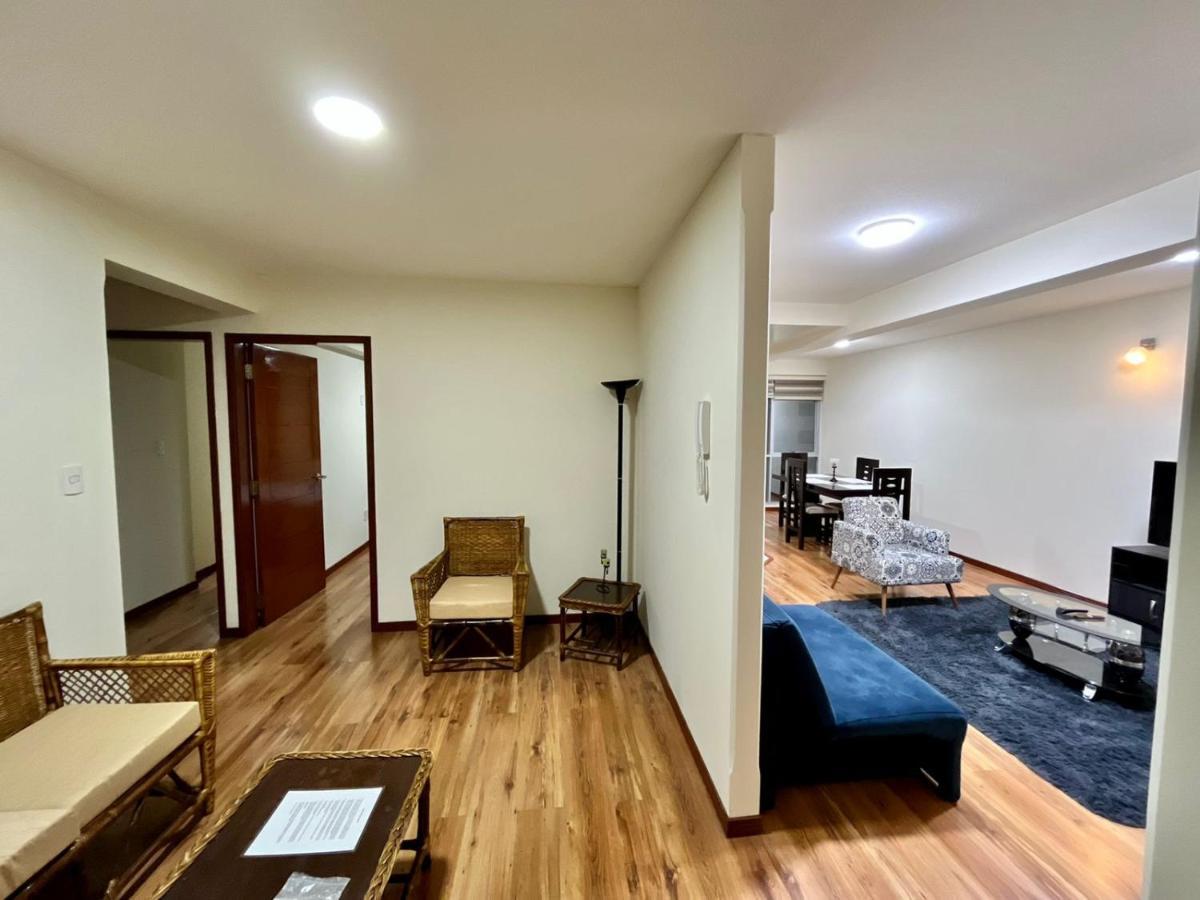 Appartamento Moderno Y Comodo Apartamento Con La Mejor Ubicacion En Sopocachi La Paz Esterno foto